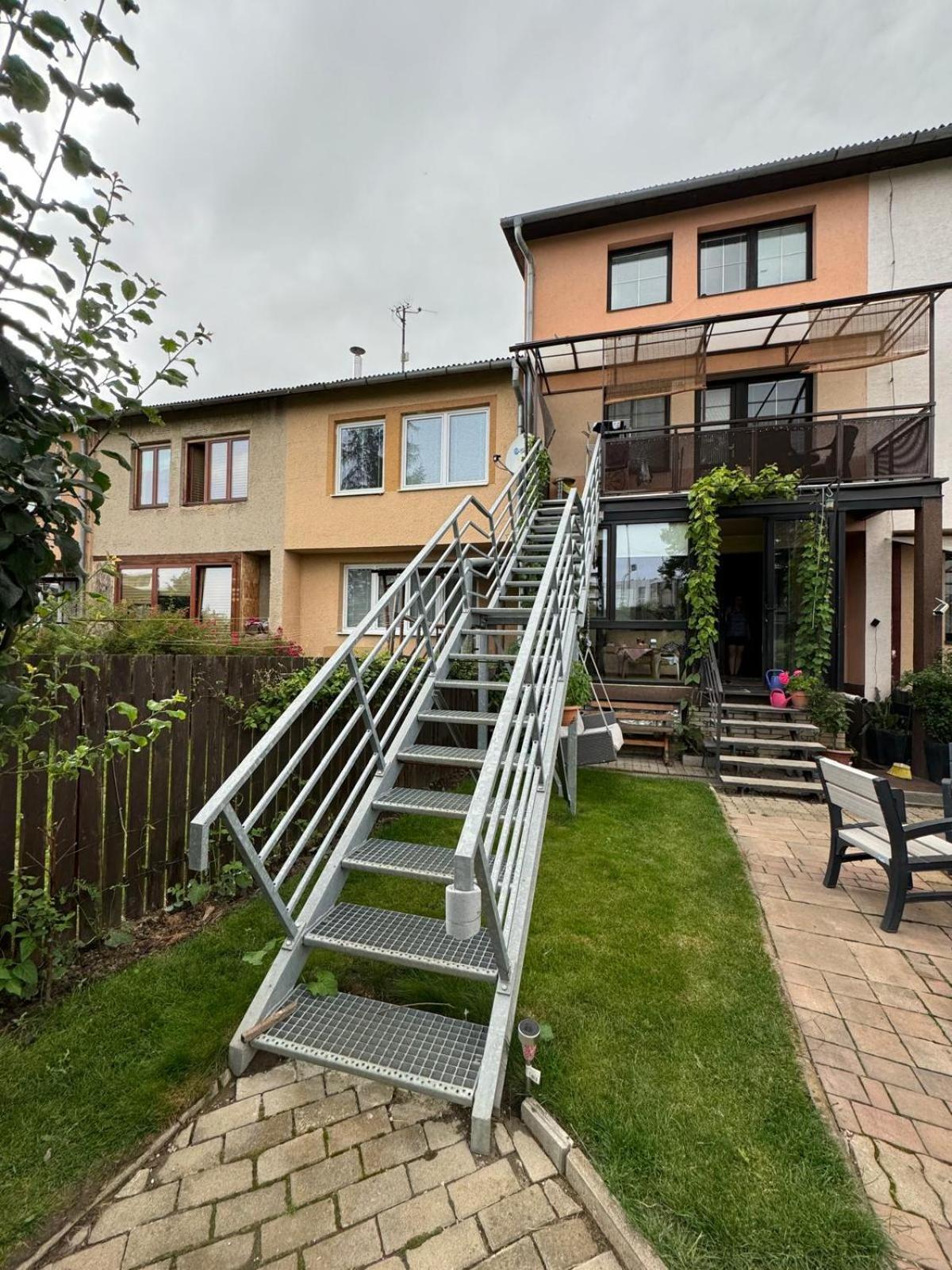 Apartman Ala Попрад Екстериор снимка